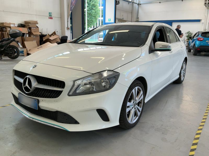Mercedes-Benz A-Klasse A 180 CDI BlueEfficiency Urban 2018 – снимка 1
