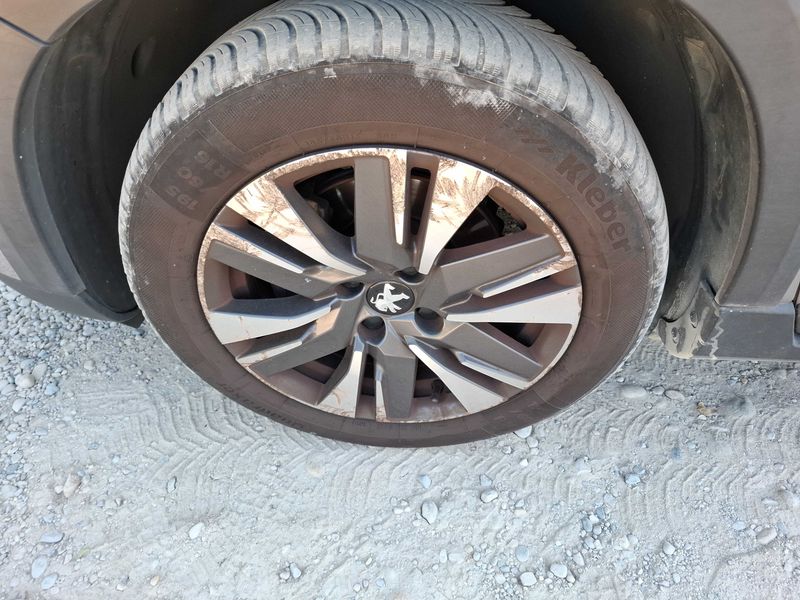 Peugeot 2008 1.2 PureTech Allure 2018 – снимка 84