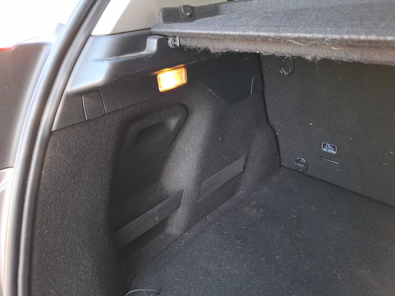 Peugeot 2008 1.2 PureTech Allure 2018 – снимка 68