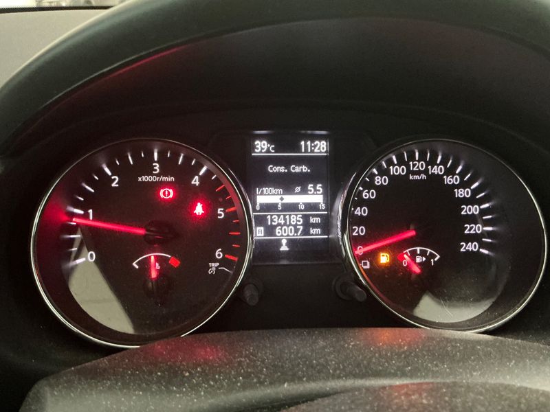 Nissan Qashqai+2 1.6 dCi Tekna 4x4 2013 – снимка 18