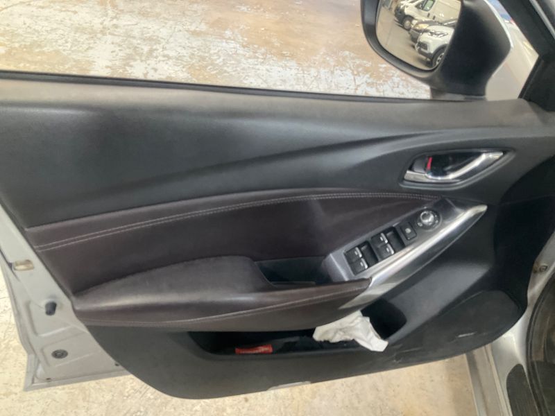 Mazda 6 2.2 Turbodiesel Luxury AWD 2016 – снимка 41