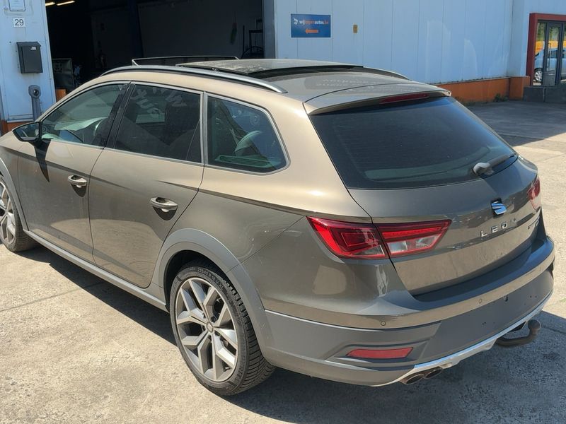 Seat Leon 2.0 TDI X-Perience 4Drive 2016 – снимка 6