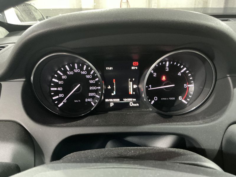 Land Rover Discovery Sport 2.0 Td4 SE AWD 2016 – снимка 18