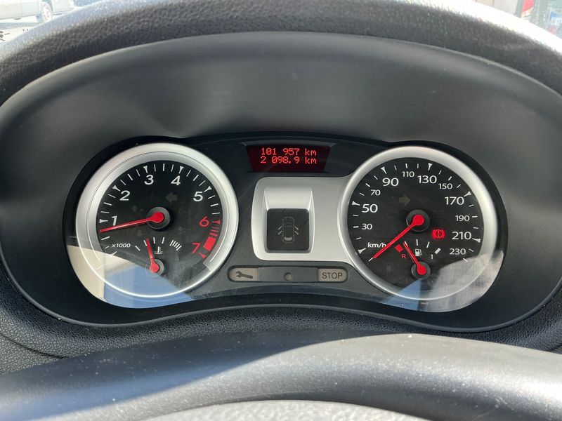 Renault Clio 1.2 TCe Tom Tom Edition 2012 – снимка 4