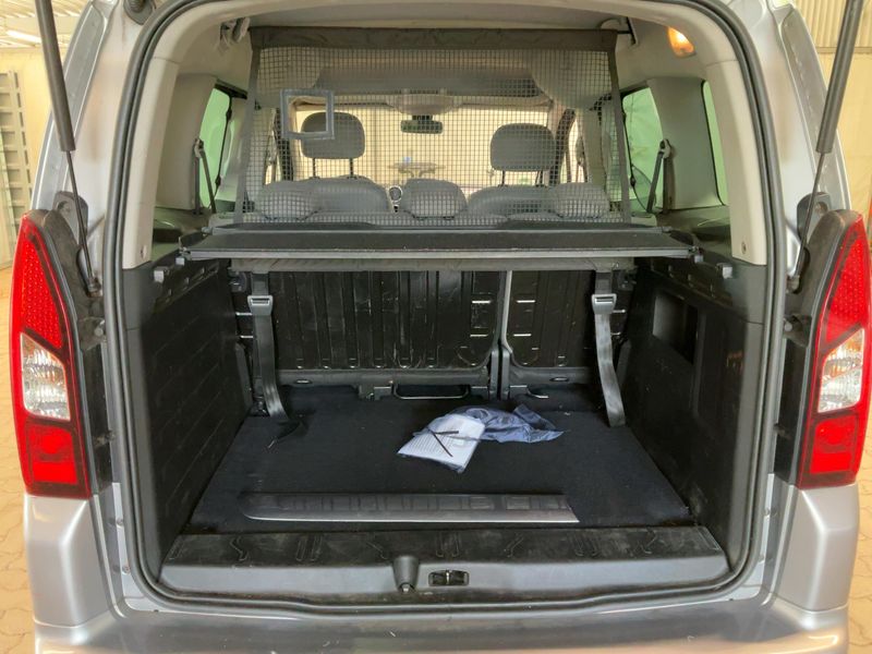 Citroen Berlingo 1.2 PureTech Selection 2016 – снимка 15