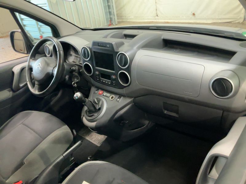 Citroen Berlingo 1.2 PureTech Selection 2016 – снимка 17