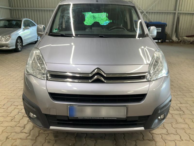 Citroen Berlingo 1.2 PureTech Selection 2016 – снимка 14