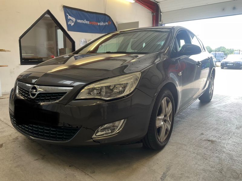 Opel Astra 1.7 CDTI Edition 2011