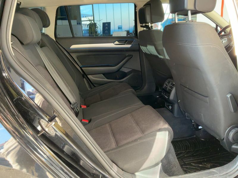 Volkswagen Passat 2.0 TDI Comfortline BlueMotion Tech 2018 – снимка 19
