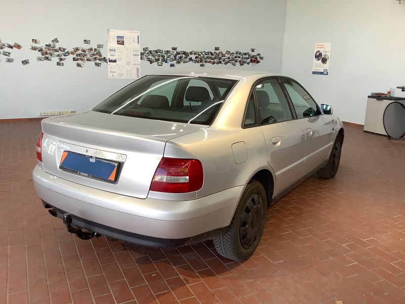 Audi A4 1.6 2000 – снимка 2
