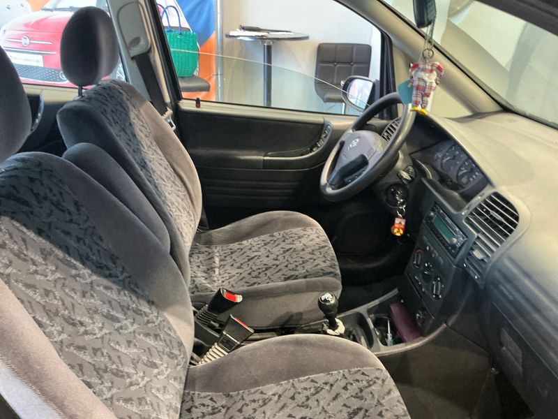 Opel Zafira 1.8 Comfort 1999 – снимка 3