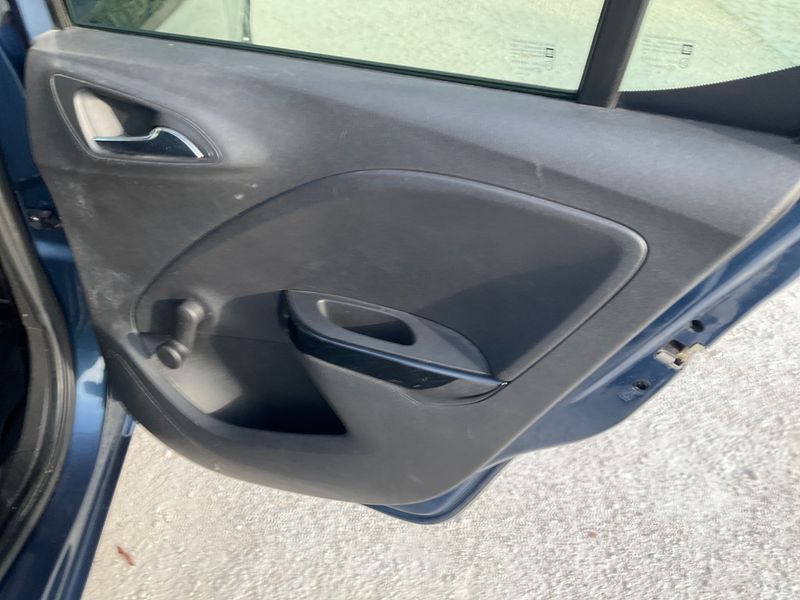 Opel Corsa 1.4 LPG B-Color 2017 – снимка 31