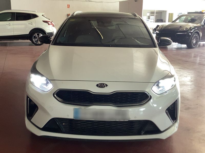 Kia cee'd 1.6 CRDi Mild-Hybrid GT Line 2021 – снимка 14