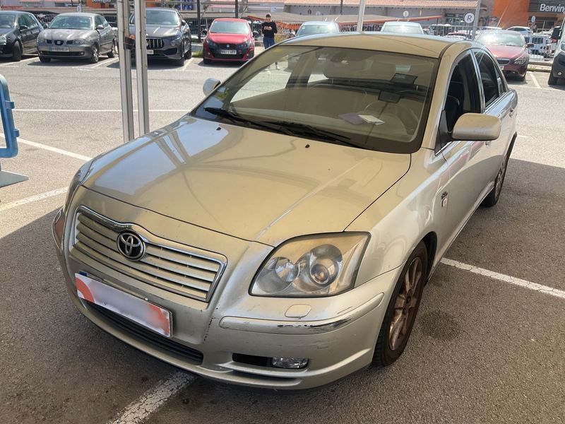 Toyota Avensis 2.0 D-4D Executive 2005 – снимка 1