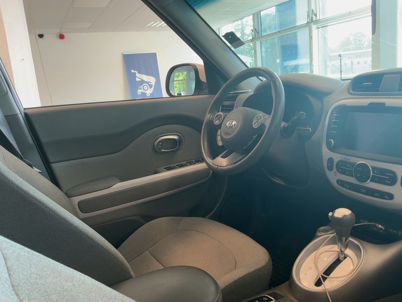 Kia Soul electric drive 81 kW EV 2015 – снимка 17