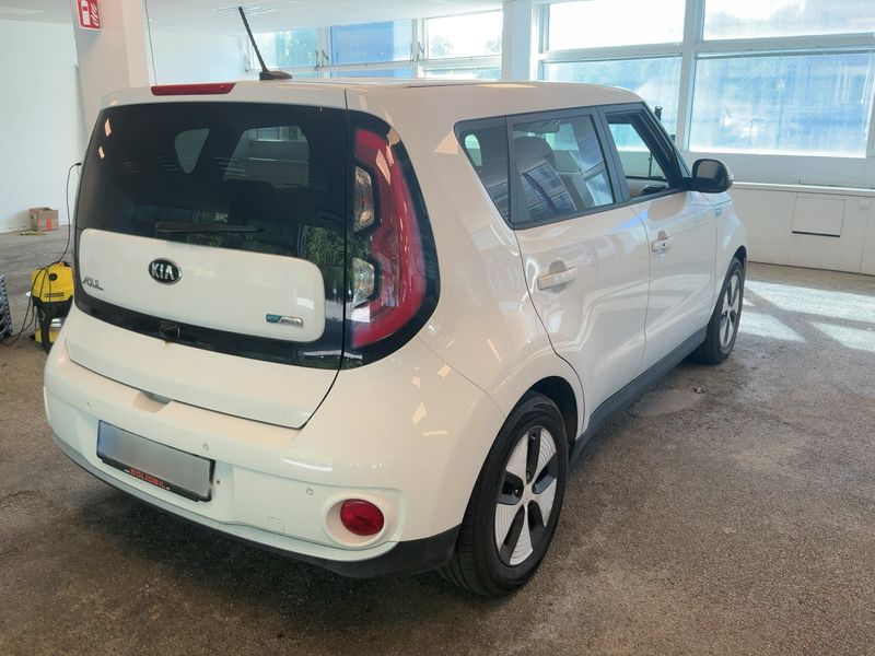 Kia Soul electric drive 81 kW EV 2015 – снимка 8