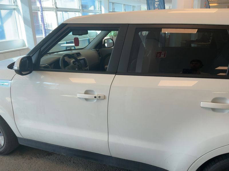 Kia Soul electric drive 81 kW EV 2015 – снимка 4
