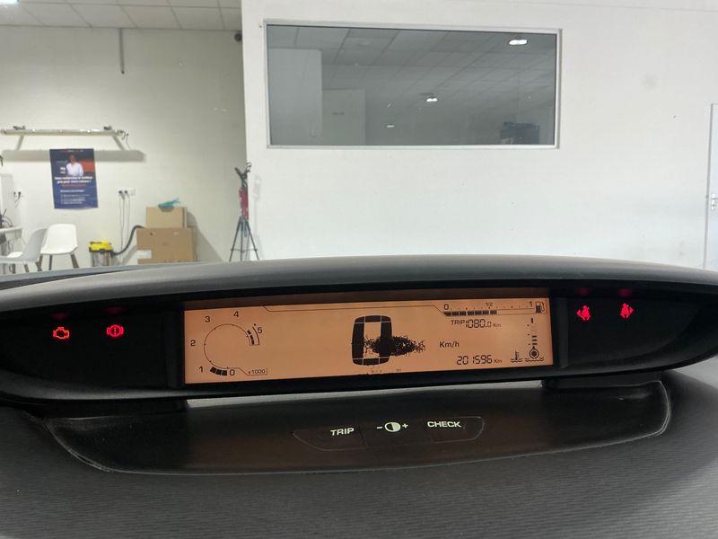 Citroen C4 1.6 HDi Millenium 2010 – снимка 4