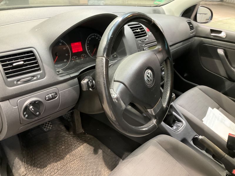 Volkswagen Golf V 1.6 Edition 2009 – снимка 29