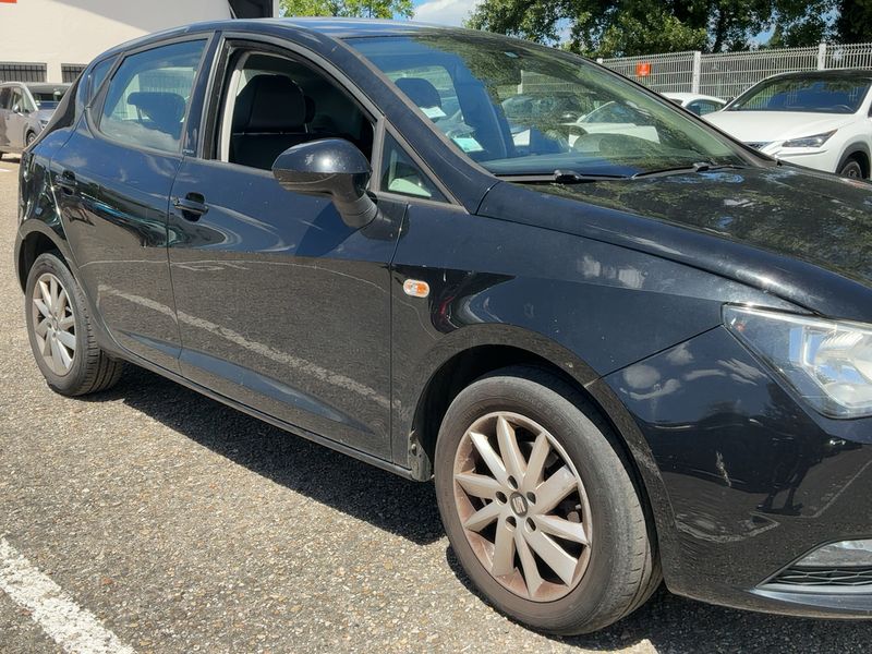 Seat Ibiza 1.6 TDI Stylance / Style 2014 – снимка 12