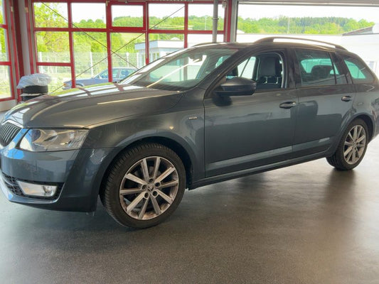 Skoda Octavia 1.4 TSI Ambition 2017 – снимка 2