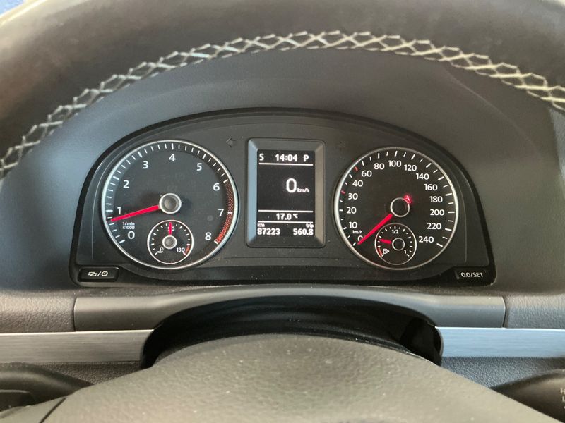 Volkswagen Touran 1.4 TSI Cup 2015 – снимка 19