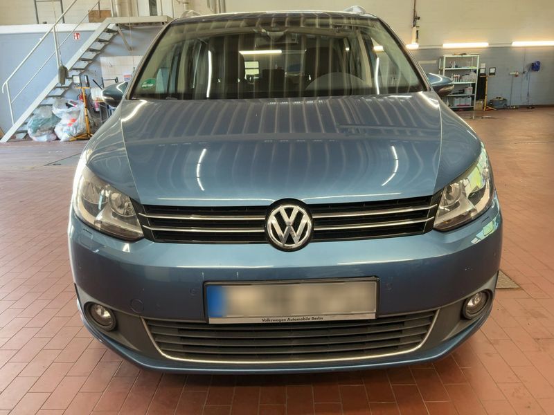 Volkswagen Touran 1.4 TSI Cup 2015 – снимка 14