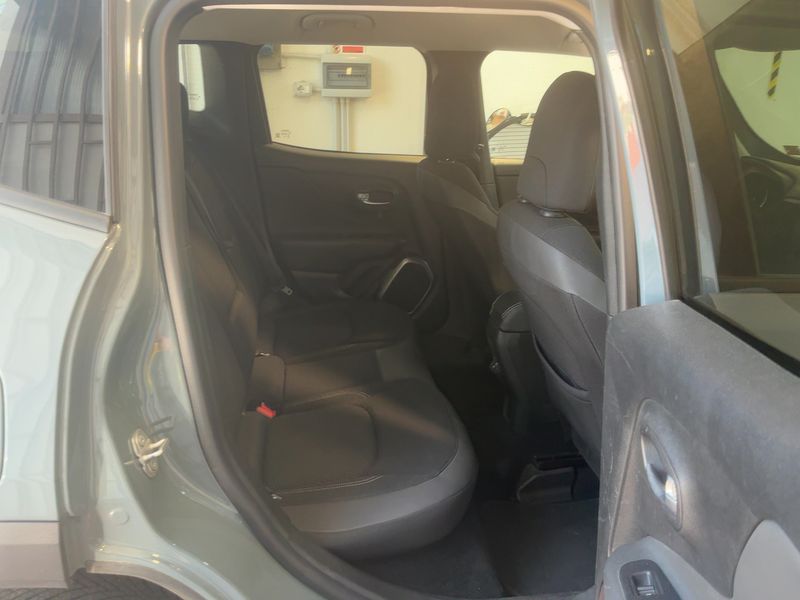 Jeep Renegade 2.0 M-Jet Limited 4WD 2018 – снимка 19