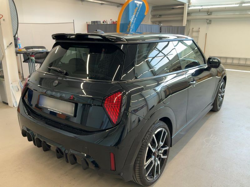 MINI Cooper S John Cooper Works Trim 2024 – снимка 8