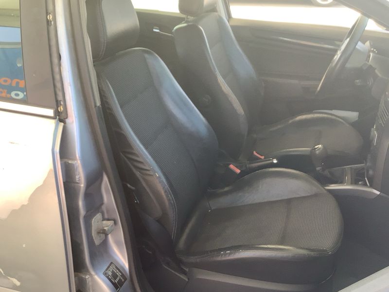 Opel Astra 1.4 Basis 2004 – снимка 16