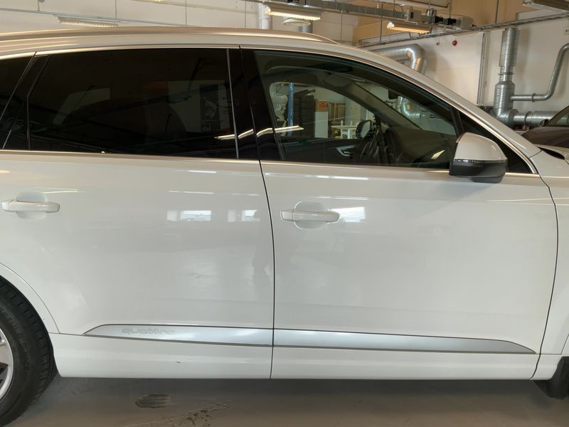 Audi Q7 3.0 TDI e-tron quattro 2016 – снимка 10