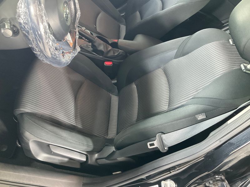 Mazda 3 2.2 Turbodiesel Revolution 2014 – снимка 34