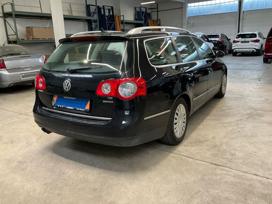 Volkswagen Passat 2.0 TDI Comfortline BlueMotion Tech 2009 – снимка 2