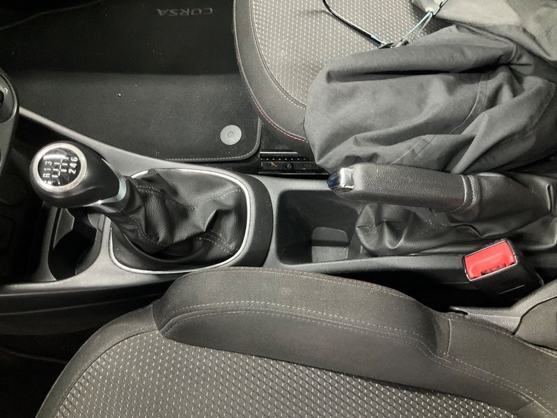 Opel Corsa 1.4 Turbo Color Edition ecoFlex 2016 – снимка 23