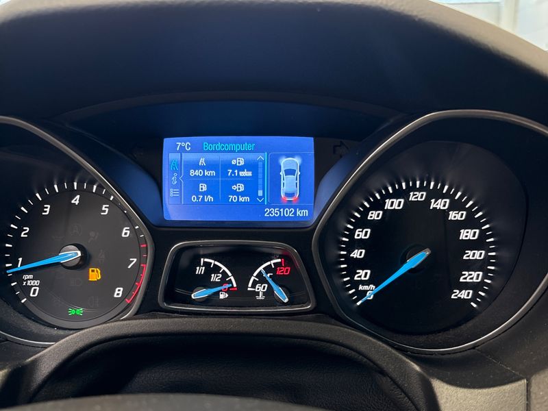 Ford Focus 1.6 EcoBoost Titanium 2014 – снимка 4
