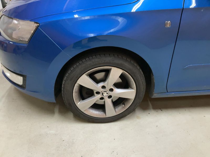 Skoda Rapid Spaceback 1.6 TDI Elegance 2014 – снимка 3
