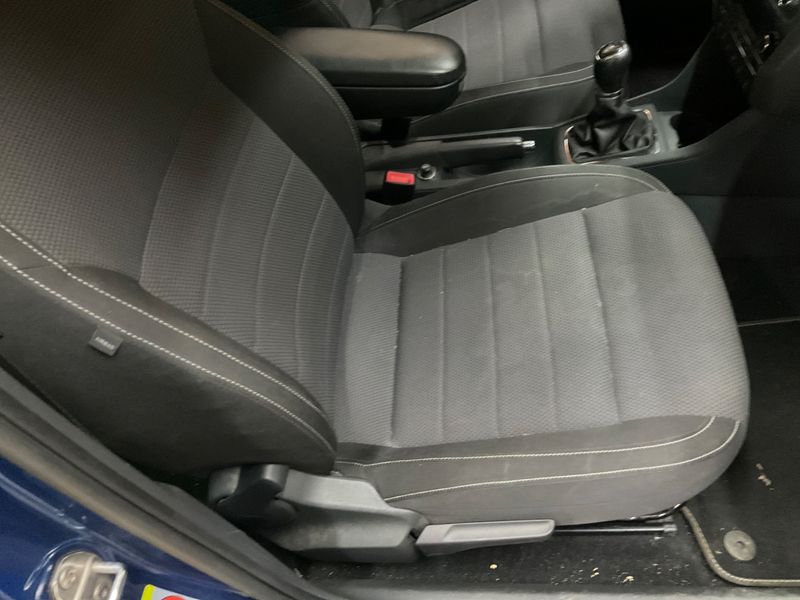 Skoda Rapid Spaceback 1.6 TDI Elegance 2014 – снимка 31