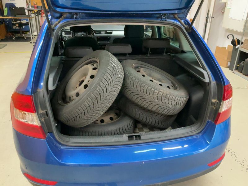 Skoda Rapid Spaceback 1.6 TDI Elegance 2014 – снимка 16