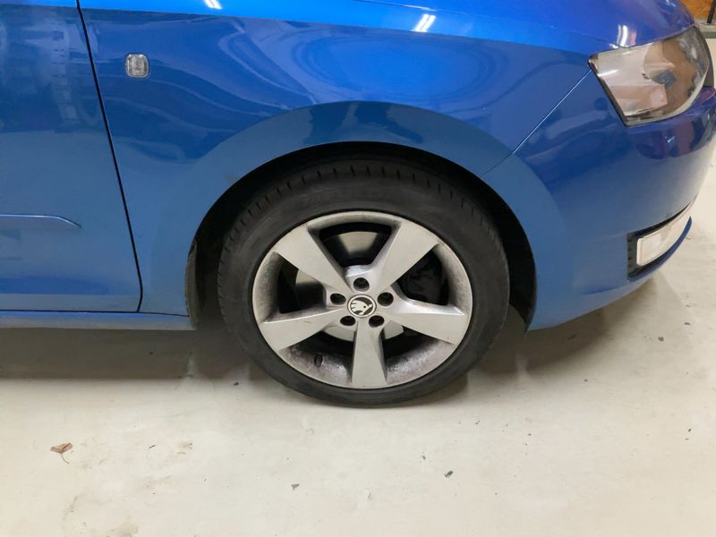 Skoda Rapid Spaceback 1.6 TDI Elegance 2014 – снимка 11
