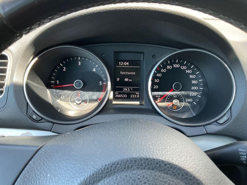 Volkswagen Golf VI 1.6 TDI Highline 2011 – снимка 4