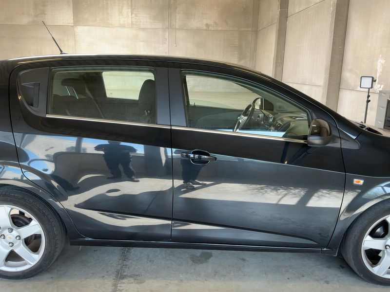 Chevrolet Aveo 1.4 LT + 2011 – снимка 10