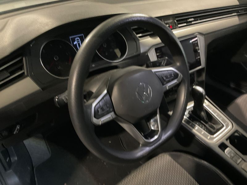 Volkswagen Passat 2.0 TDI 2021 – снимка 31