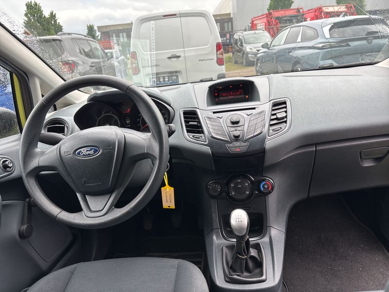 Ford Fiesta 1.25 Ambiente 2009 – снимка 11