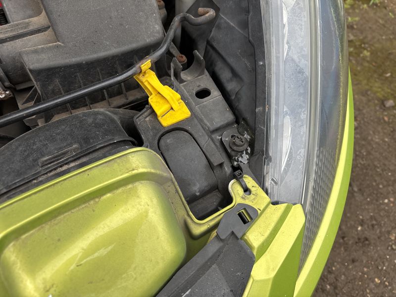 Ford Fiesta 1.25 Ambiente 2009 – снимка 40