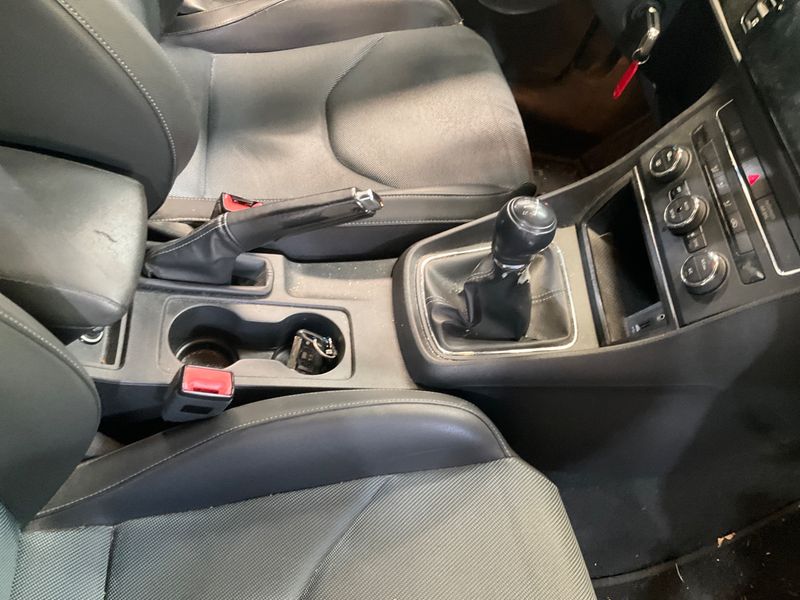 Seat Leon 1.6 TDI Style 2015 – снимка 32