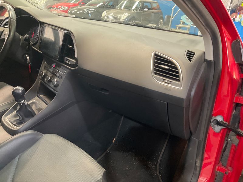 Seat Leon 1.6 TDI Style 2015 – снимка 30