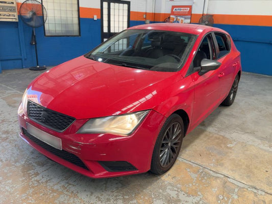 Seat Leon 1.6 TDI Style 2015 – снимка 1