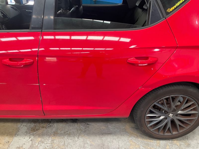 Seat Leon 1.6 TDI Style 2015 – снимка 27