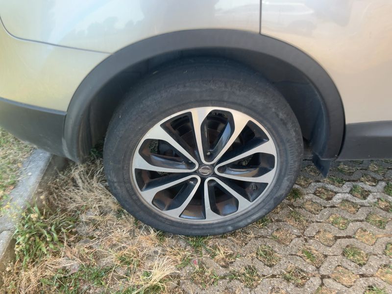 Nissan Qashqai+2 1.6 dCi Acenta 4x4 2012 – снимка 9