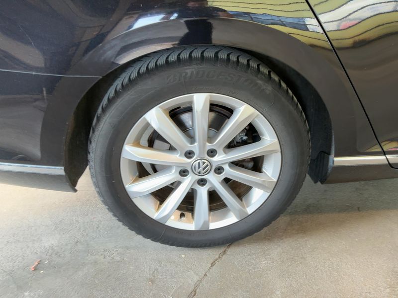 Volkswagen Passat 2.0 TDI Highline BlueMotion Tech 2016 – снимка 9
